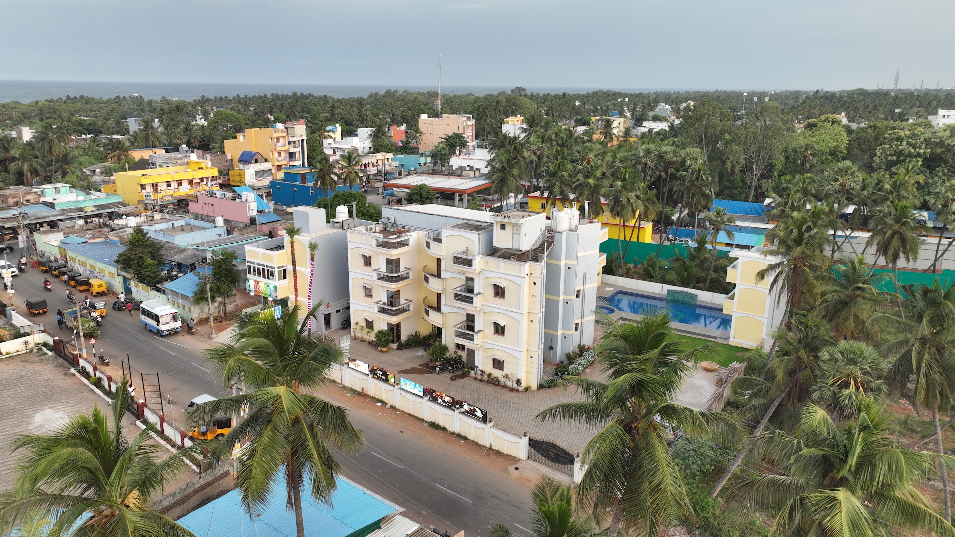 Aerial View of Pool & Open Deck - Hotel Priso Puducherry